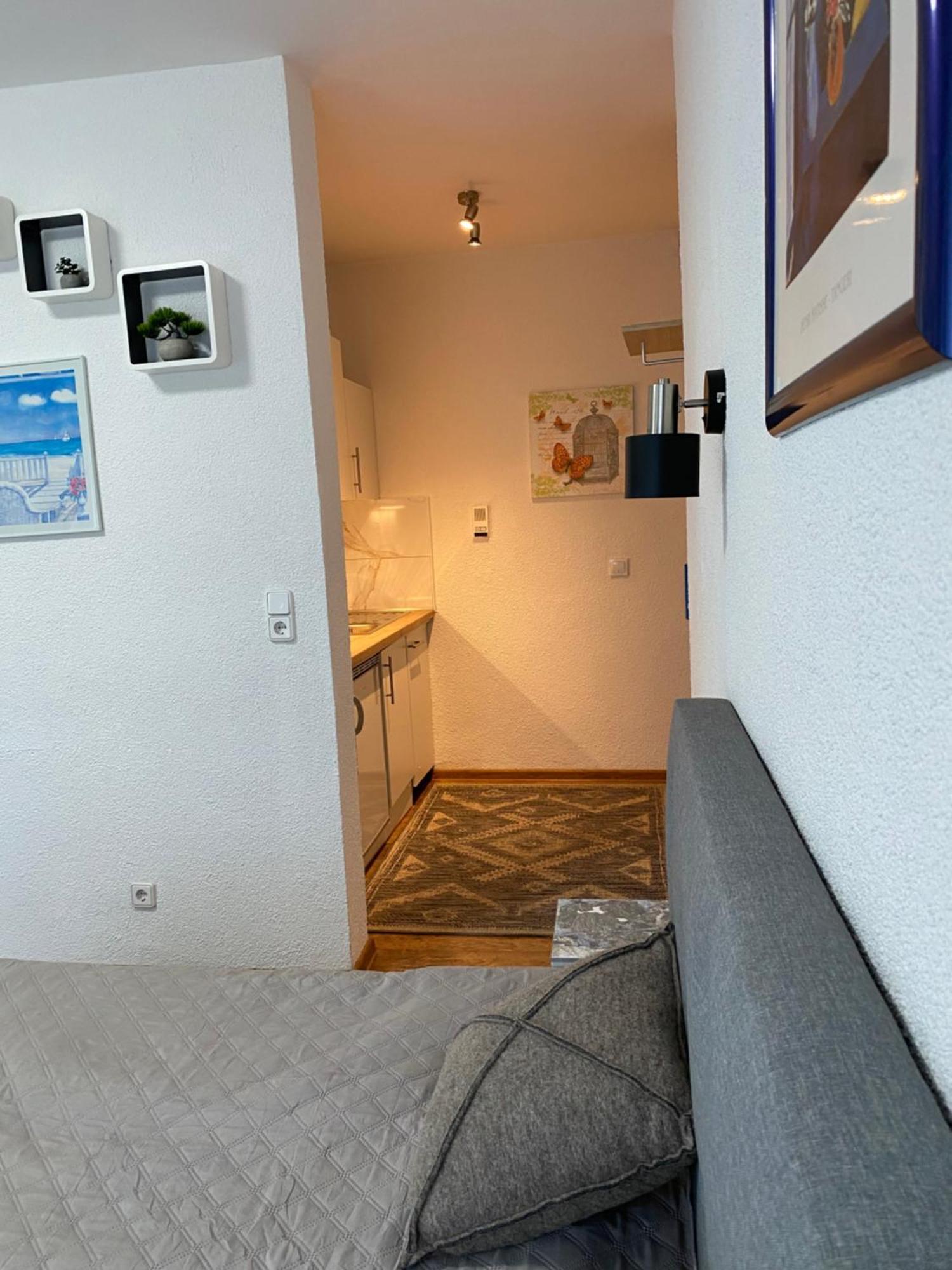 Modernes Studio Baden-Bade Exterior foto